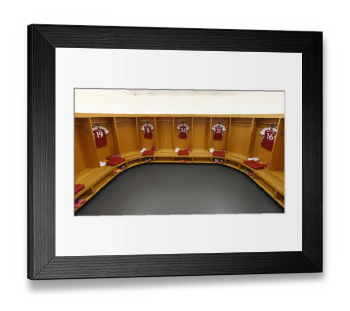 Framed Print : Arsenal FC: United in Pre-Battle Huddle vs. Watford (2019-2020) Framed Print : Arsenal FC: United in Pre-Battle Huddle vs. Watford (2019-2020)