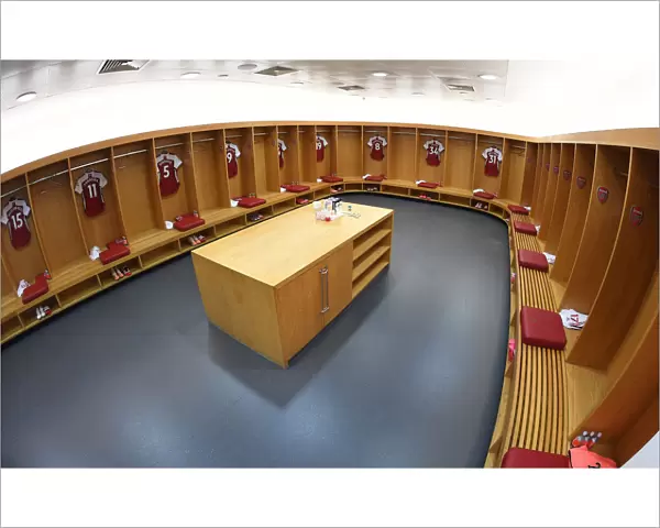 Arsenal FC: Pre-Match Huddle in Emirates Stadium Dressing Room vs Watford FC (2019-20)