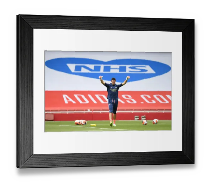Framed Print : Arsenal's Emi Martinez Gears Up for Arsenal v Watford Premier League Clash (2019-20) Framed Print : Arsenal's Emi Martinez Gears Up for Arsenal v Watford Premier League Clash (2019-20)