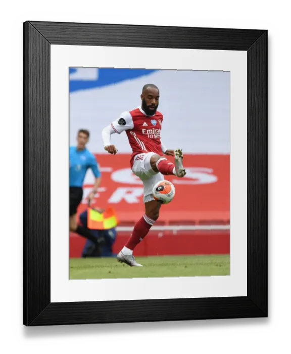 Framed Print : Arsenal's Alexandre Lacazette in Action against Watford in 2019-20 Premier League Framed Print : Arsenal's Alexandre Lacazette in Action against Watford in 2019-20 Premier League