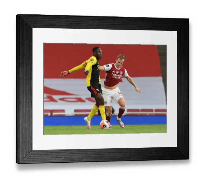 Framed Print : Arsenal Training: Danny Welbeck vs. Rob Holding Clash at Emirates Stadium (Arsenal v Watford 2019-20)