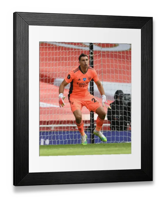 Framed Print : Emi Martinez: Arsenal vs. Watford, Premier League 2019-2020 - In Action Framed Print : Emi Martinez: Arsenal vs. Watford, Premier League 2019-2020 - In Action