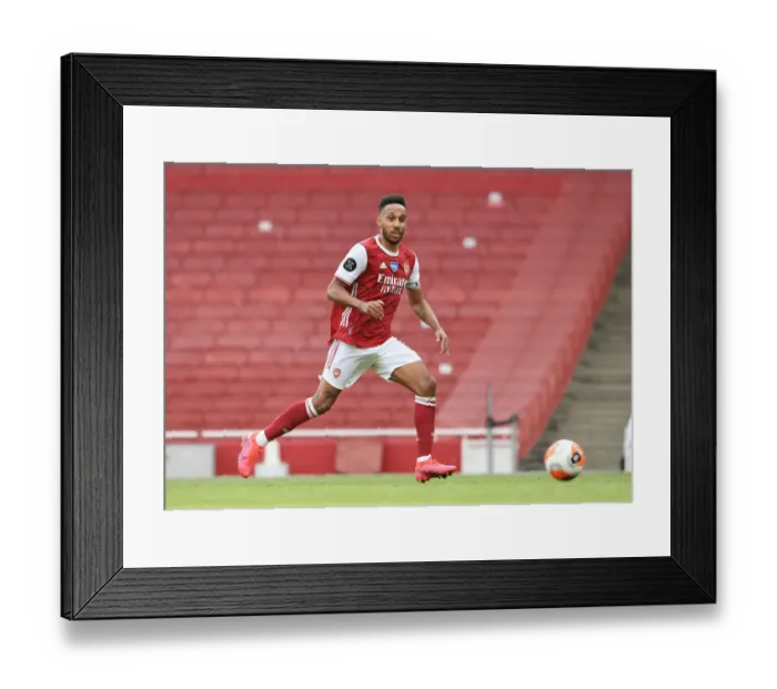 Framed Print : Arsenal's Aubameyang Scores the Winner: Arsenal's Triumph over Watford (2019-20)