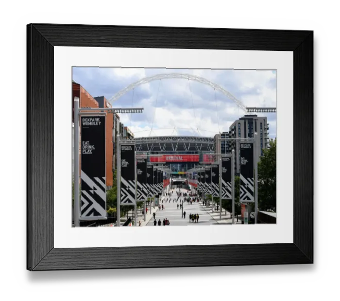Framed Print : Arsenal vs Chelsea FA Cup Final at Empty Wembley Stadium (2020): A Silent Battle Amidst the Pandemic