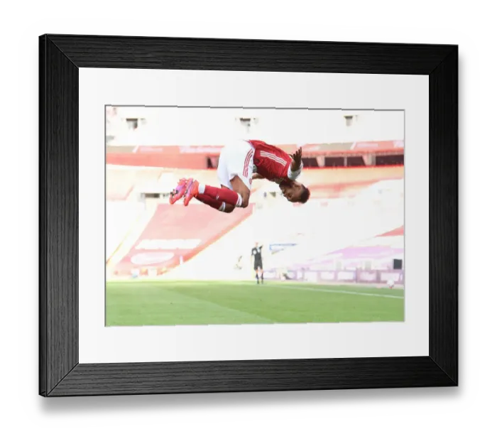 Framed Print : Arsenal's Aubameyang Scores Second Goal in Empty FA Cup Final Against Chelsea (2020) Framed Print : Arsenal's Aubameyang Scores Second Goal in Empty FA Cup Final Against Chelsea (2020)