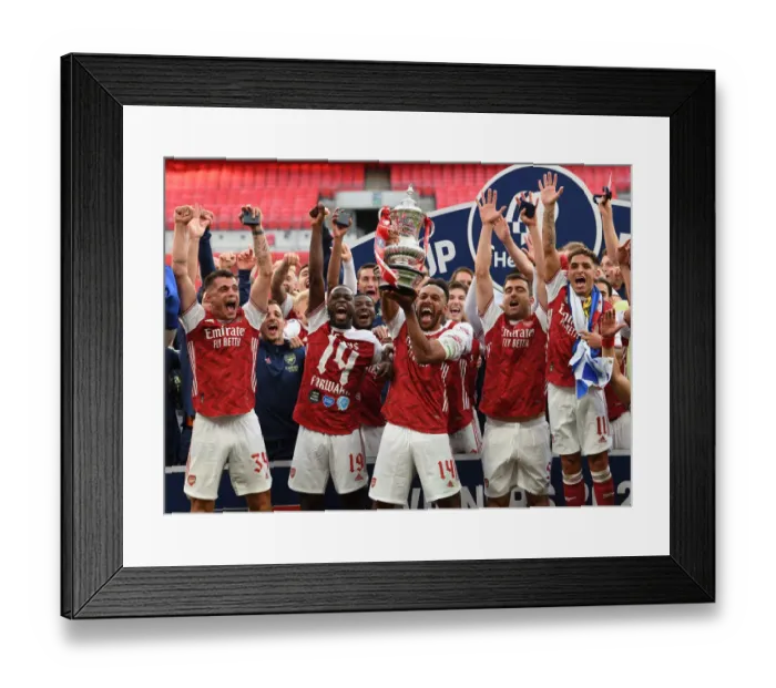 Framed Print : Arsenal's Aubameyang Lifts Empty FA Cup: Arsenal v Chelsea, 2020