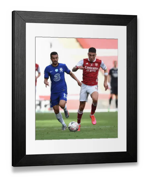 Framed Print : Arsenal's Hector Bellerin Breaks Past Chelsea's Pedro in Empty FA Cup Final