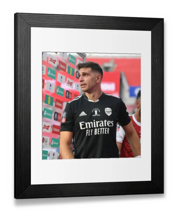 Framed Print : Arsenal's Emiliano Martinez in Tears after FA Cup Final Win over Chelsea (Behind Closed Doors) Framed Print : Arsenal's Emiliano Martinez in Tears after FA Cup Final Win over Chelsea (Behind Closed Doors)