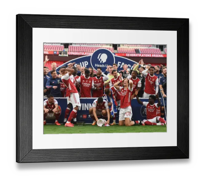 Framed Print : Arsenal vs. Chelsea FA Cup Final at Empty Wembley Stadium (2020): A Historic Match Amidst the Coronavirus Pandemic
