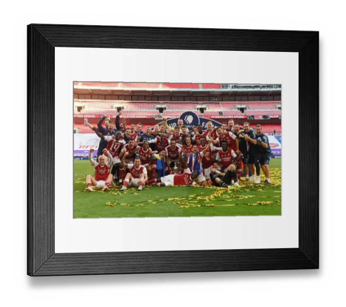 Framed Print : Arsenal Wins FA Cup in Empty Wembley (2020): Arsenal v Chelsea