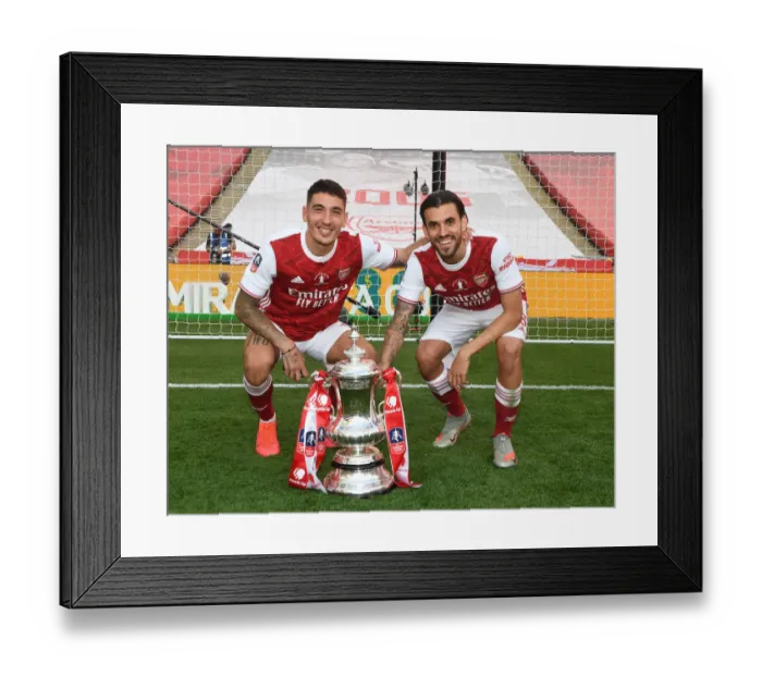 Framed Print : Arsenal and Chelsea's Empty FA Cup Final Triumph: Hector Bellerin and Dani Ceballos Celebrate at Wembley Stadium