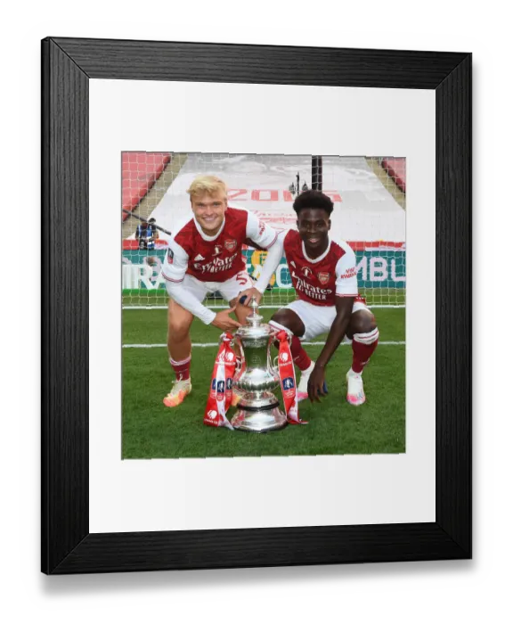 Framed Print : Arsenal Reclaim FA Cup: Empty Wembley Triumph (Arsenal vs. Chelsea, 2020)
