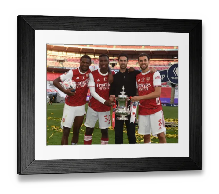 Framed Print : Arsenal's Empty FA Cup Victory: Mikel Arteta Celebrates Over Chelsea at Wembley