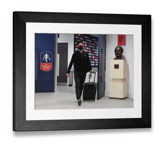 Framed Print : Arsenal's Mikel Arteta at Empty FA Cup Final Against Chelsea (2020)