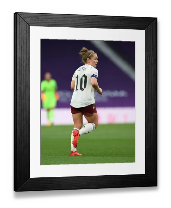 Framed Print : Arsenal vs Paris Saint-Germain: Women's Champions League Quarterfinal Showdown Framed Print : Arsenal vs Paris Saint-Germain: Women's Champions League Quarterfinal Showdown