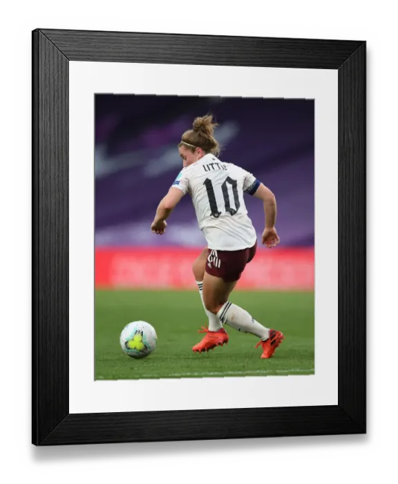 Framed Print : Arsenal Women vs Paris Saint-Germain: UEFA Women's Champions League Quarterfinals Showdown