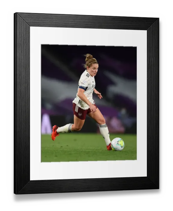Framed Print : Arsenal vs Paris Saint-Germain: Women's UEFA Champions League Quarterfinal Showdown