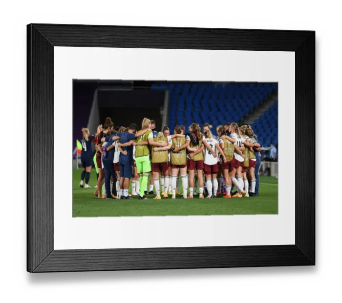 Framed Print : Arsenal Women's Champions League Quarterfinals: Uniting Against Paris Saint-Germain in San Sebastian