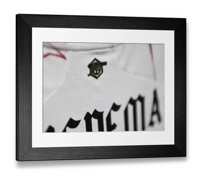 Framed Print : SAN SEBASTIAN, SPAIN - AUGUST 22: Arsenal Womens match shirt in the changingroom before the UEFA Womens Champions Framed Print : SAN SEBASTIAN, SPAIN - AUGUST 22: Arsenal Womens match shirt in the changingroom before the UEFA Womens Champions