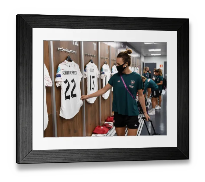 Framed Print : Arsenal vs Paris Saint-Germain: Women's UEFA Champions League Quarterfinal Showdown Framed Print : Arsenal vs Paris Saint-Germain: Women's UEFA Champions League Quarterfinal Showdown