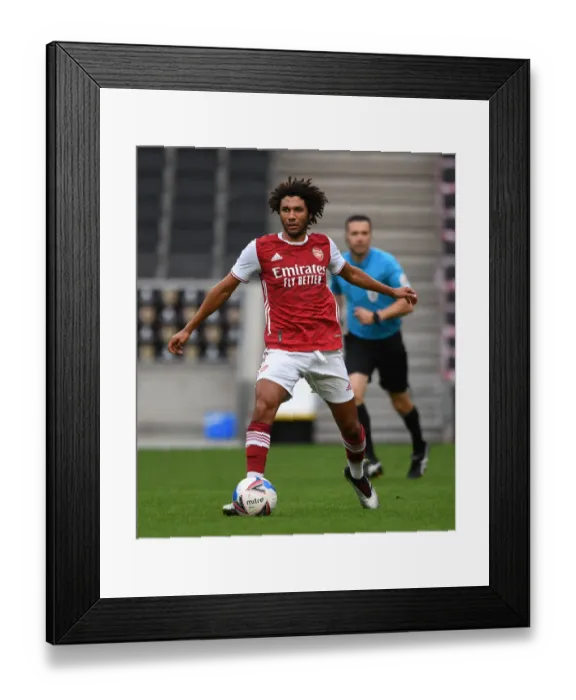 Framed Print : Mohamed Elneny in Action: Arsenal's Pre-Season Clash against MK Dons (2020-21) Framed Print : Mohamed Elneny in Action: Arsenal's Pre-Season Clash against MK Dons (2020-21)