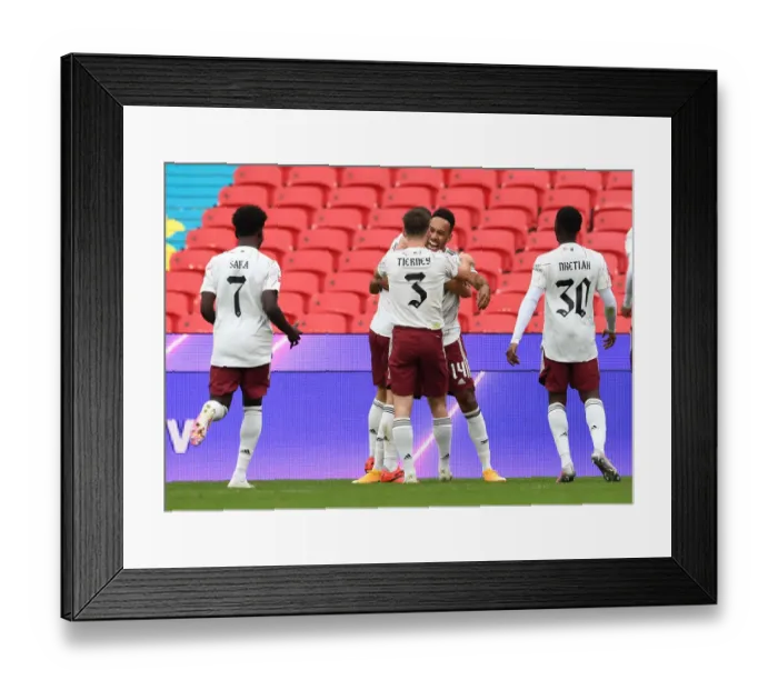 Framed Print : Arsenal's Aubameyang Scores in FA Community Shield Victory Over Liverpool