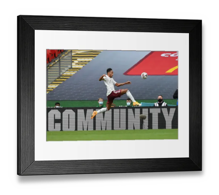 Framed Print : Arsenal's Aubameyang Faces Off Against Liverpool in FA Community Shield Showdown