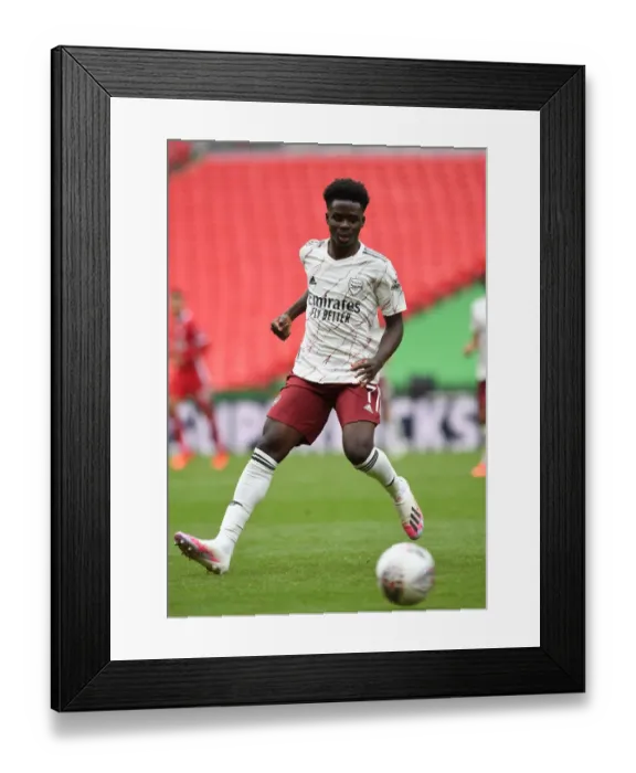 Framed Print : Bukayo Saka: Arsenal Star Shines in FA Community Shield Match Against Liverpool