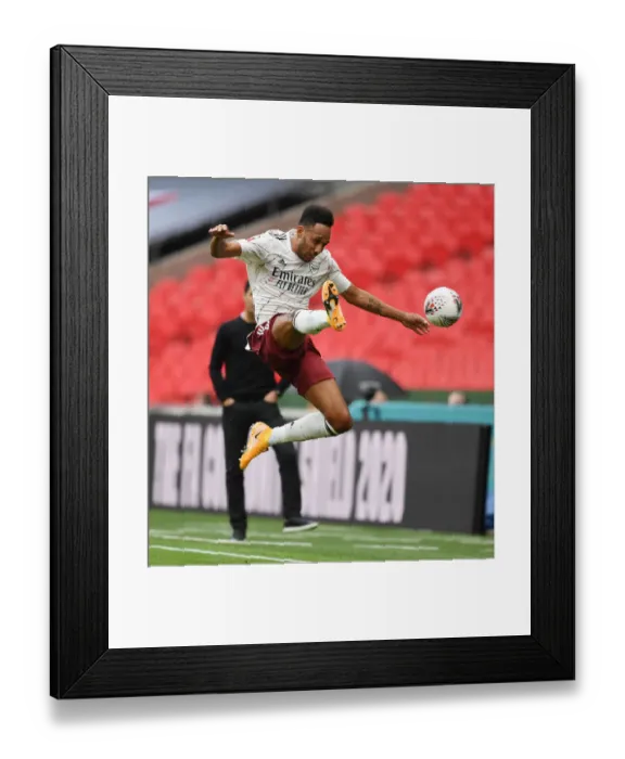 Framed Print : Arsenal's Aubameyang Faces Liverpool in FA Community Shield Showdown