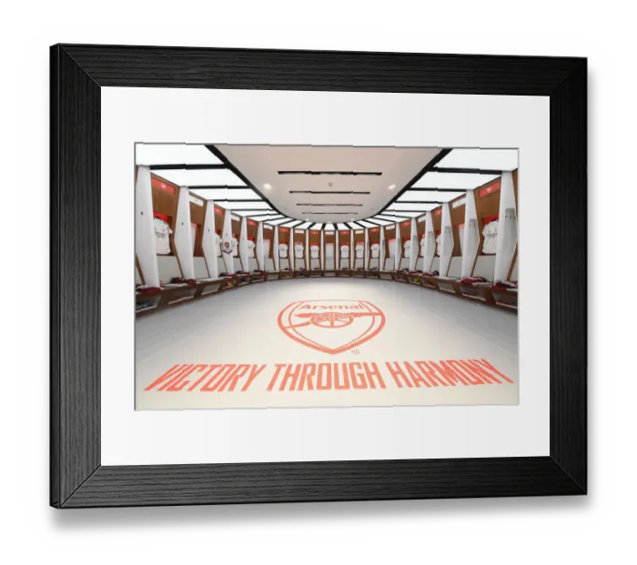 Framed Print : Arsenal FC: Pre-Match Focus in the Changing Room before FA Community Shield vs Liverpool, 2020-21