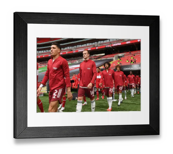 Framed Print : Arsenal vs Liverpool: FA Community Shield Clash at Wembley (2020-21)