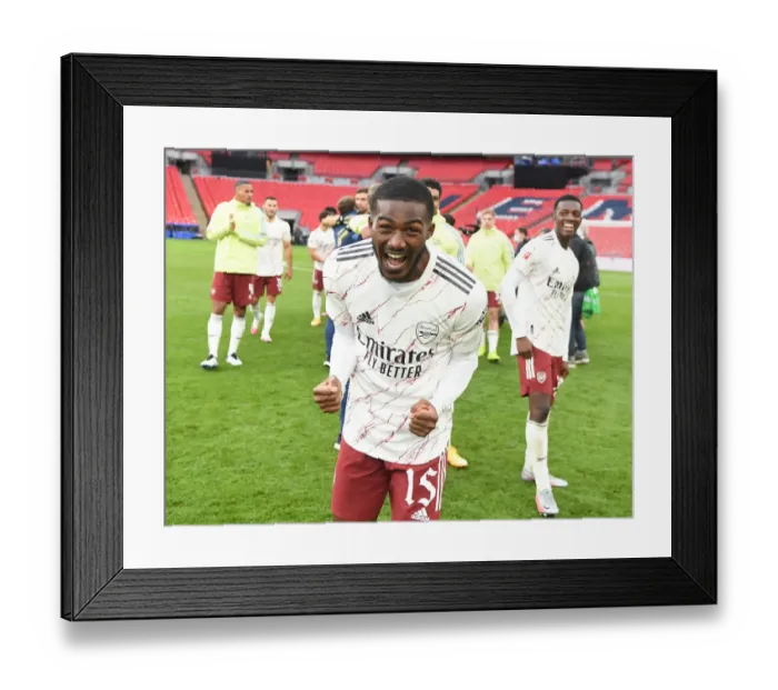 Framed Print : Arsenal Celebrates FA Community Shield Win Against Liverpool Framed Print : Arsenal Celebrates FA Community Shield Win Against Liverpool