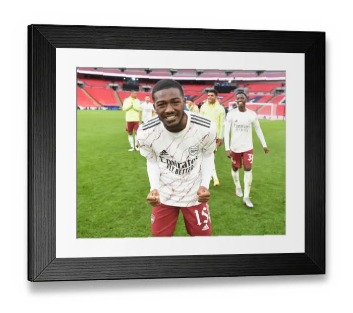 Framed Print : Arsenal's Glory: FA Community Shield Victory over Liverpool