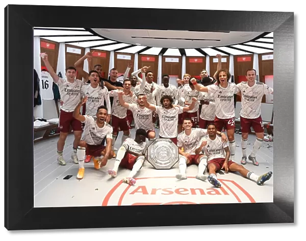 Arsenal Celebrates FA Community Shield Victory Over Liverpool