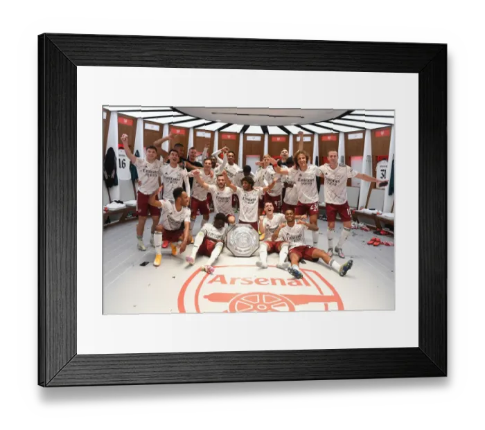 Framed Print : Arsenal Celebrate FA Community Shield Victory over Liverpool Framed Print : Arsenal Celebrate FA Community Shield Victory over Liverpool