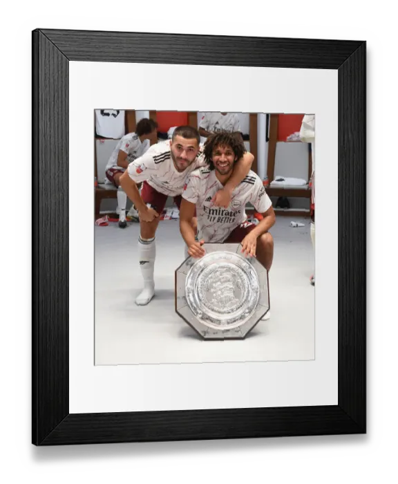Framed Print : Arsenal vs Liverpool: FA Community Shield Showdown at Wembley Stadium (2020-21) Framed Print : Arsenal vs Liverpool: FA Community Shield Showdown at Wembley Stadium (2020-21)