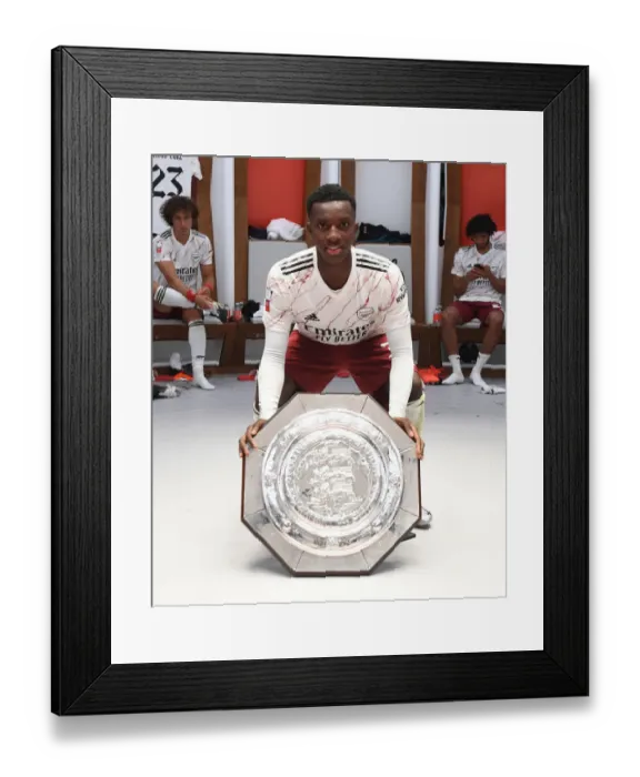 Framed Print : Arsenal vs Liverpool: FA Community Shield Clash at Wembley (2020-21) Framed Print : Arsenal vs Liverpool: FA Community Shield Clash at Wembley (2020-21)