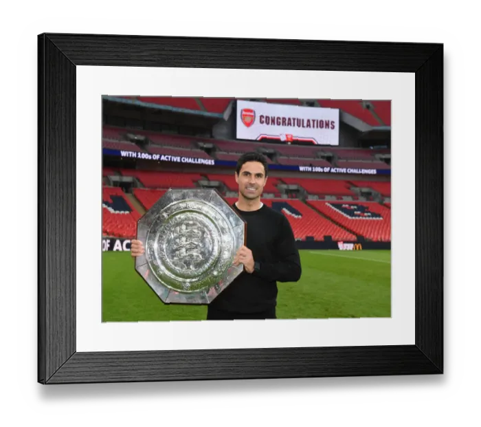 Framed Print : Arsenal Claim FA Community Shield Victory Over Liverpool: Mikel Arteta Celebrates