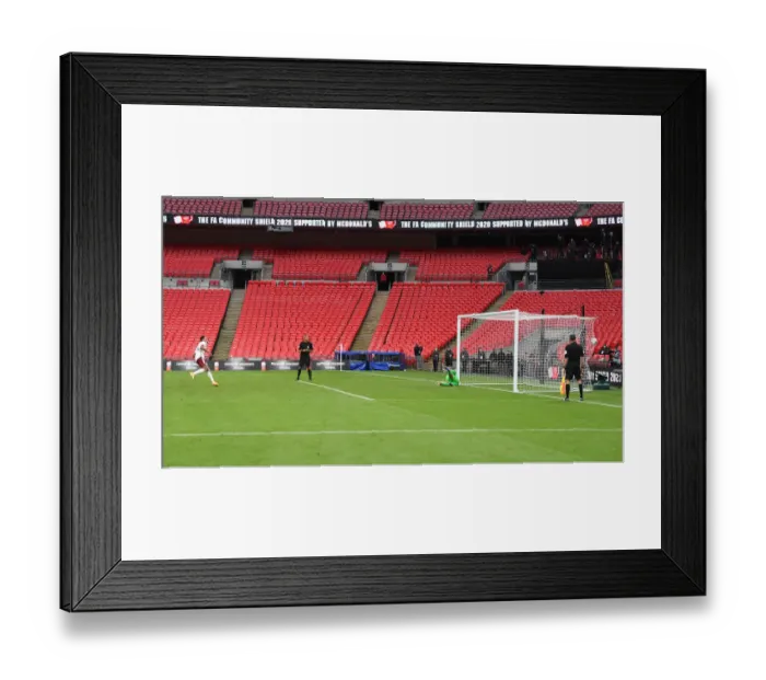 Framed Print : Arsenal vs Liverpool: FA Community Shield Clash at Wembley (2020-21) Framed Print : Arsenal vs Liverpool: FA Community Shield Clash at Wembley (2020-21)