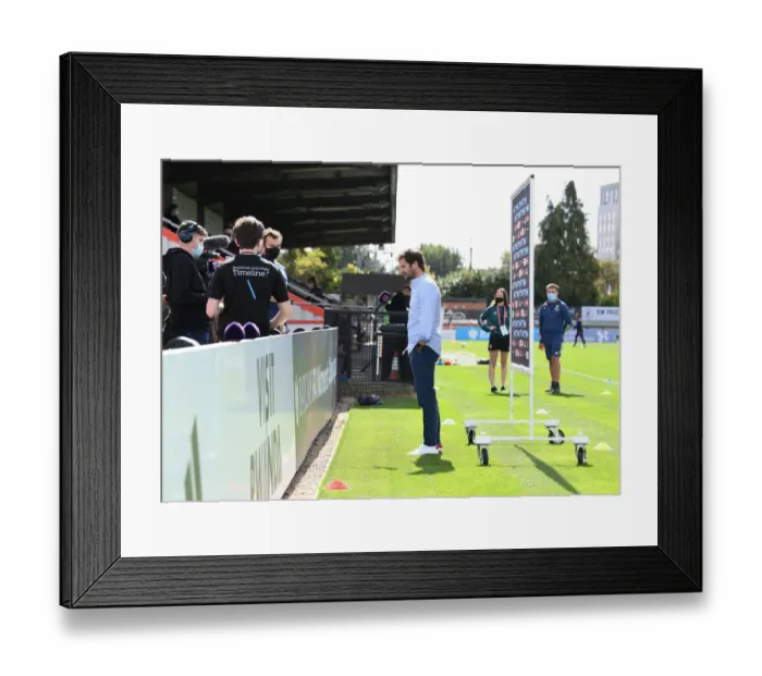Framed Print : Joe Montemurro Leads Arsenal Women in FA WSL Clash Against Reading