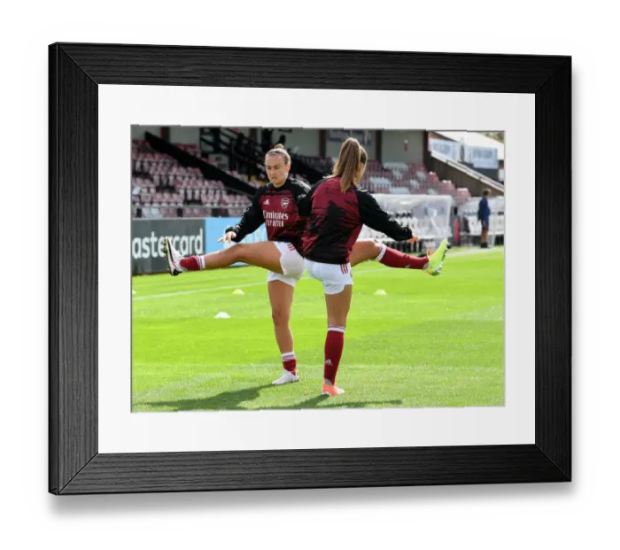 Framed Print : Arsenal Women Prepare for Action Against Reading: Barclays FA WSL 2020-21