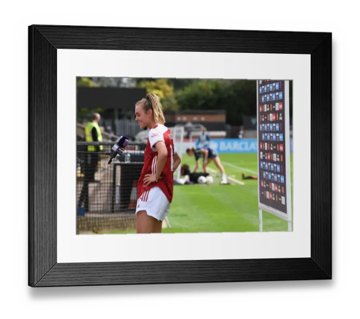 Framed Print : Arsenal's Jill Roord Ponders 1-1 Draw with Reading in FA WSL (2020-21)