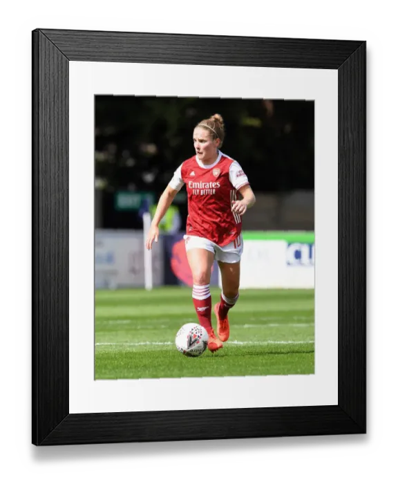Framed Print : Arsenal's Kim Little in Action against Reading Women in FA WSL Match