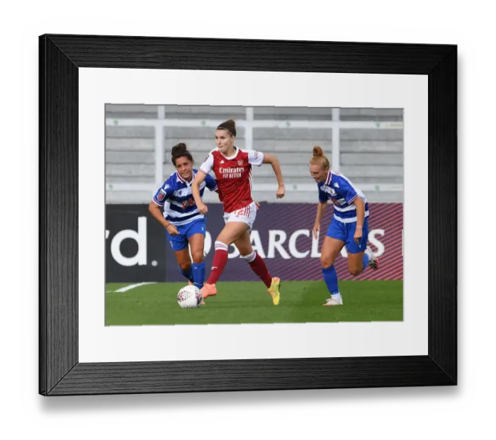 Framed Print : Clash on the Pitch: Steph Catley vs Fara Williams and Molly Bartrop - Arsenal Women vs Reading Women, Barclays FA WSL 2020-21