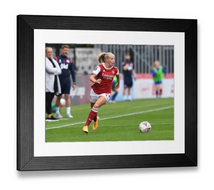 Framed Print : Arsenal's Beth Mead in Action against Reading Women in FA WSL Match Framed Print : Arsenal's Beth Mead in Action against Reading Women in FA WSL Match