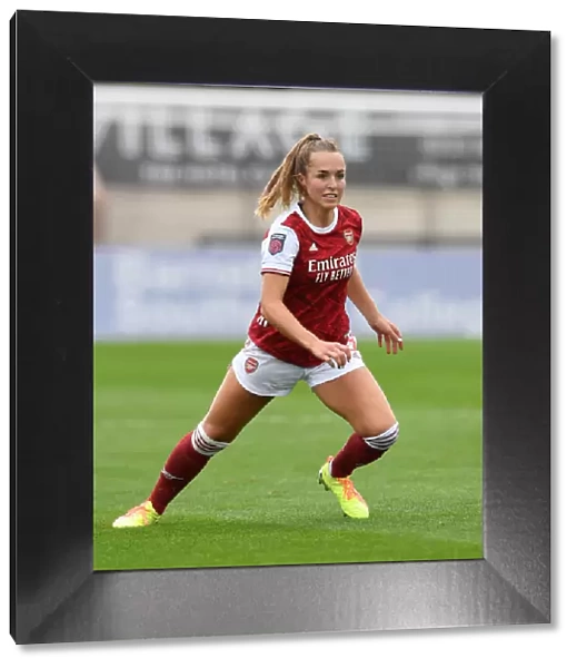 Arsenal's Lia Walti in Action during FA WSL Match against Reading Women