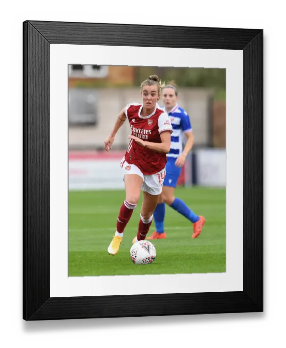 Framed Print : Arsenal's Jill Roord in Action against Reading Women in FA WSL Match