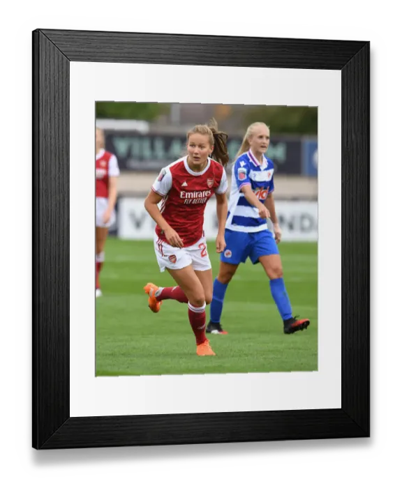 Framed Print : Malin Gut in Action: Arsenal Women vs Reading Women, Barclays FA WSL Match