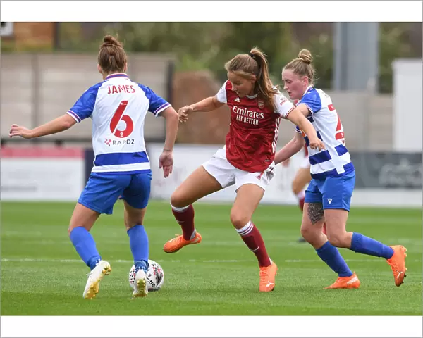 Malin Gut vs. Rachel Rowe: Intense Clash in Arsenal Women vs. Reading Women FA WSL Match