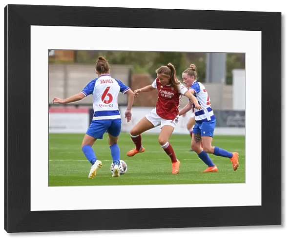 Malin Gut vs. Rachel Rowe: Intense Clash in Arsenal Women vs. Reading Women FA WSL Match